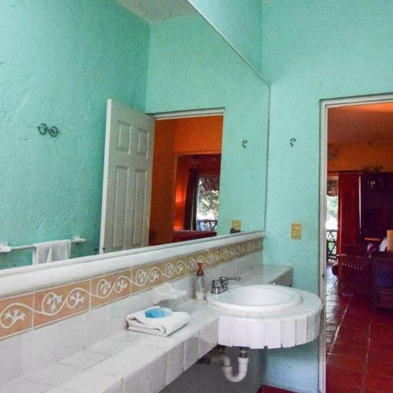 Charming authentic Mexico-Walk to beach & 5th Ave! - Apartamento - 15