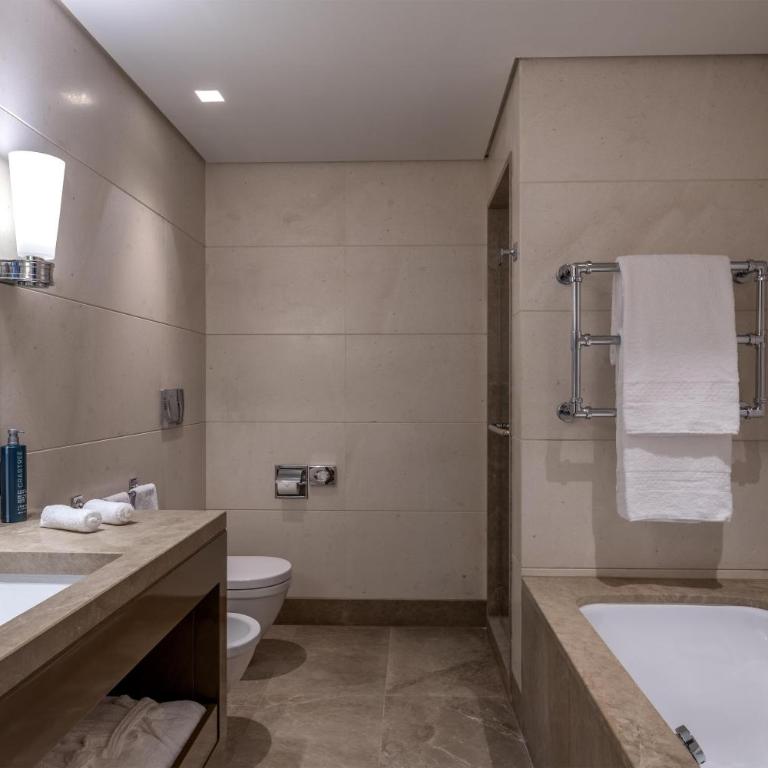 Hilton Turin Centre - Camera King Deluxe - 6
