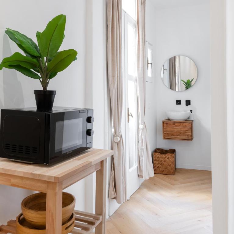 Sunny Muse Trastevere - Appartamento con 2 Camere da Letto - 17
