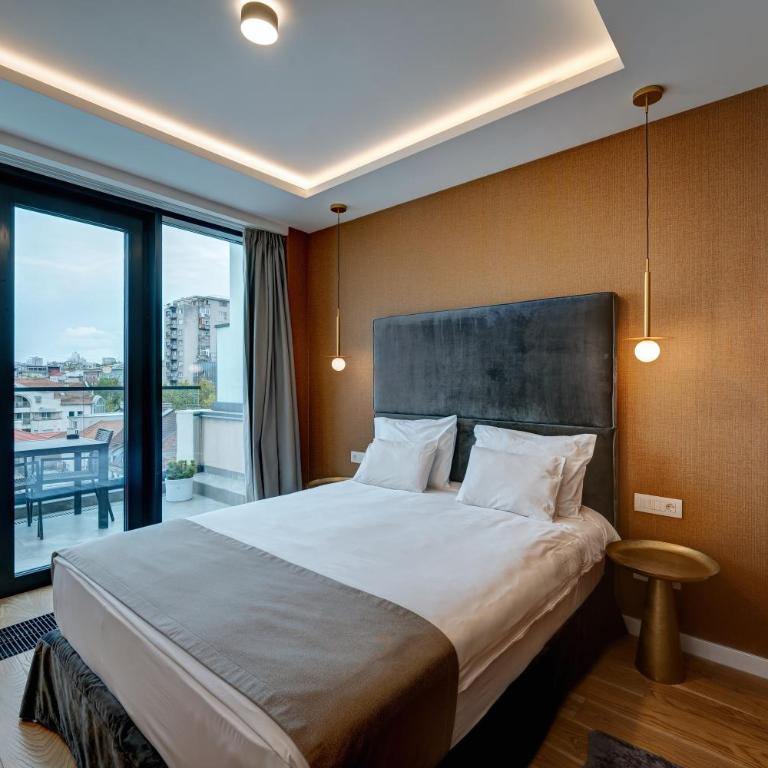 Dorćol Center Suites 2 - Double Room with Terrace - 3