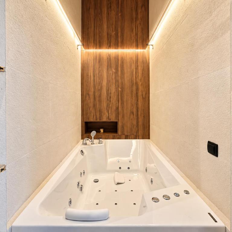 Harmony Luxury Apartment & Jacuzzi - Apartman sa 2 Spavaće Sobe - 17
