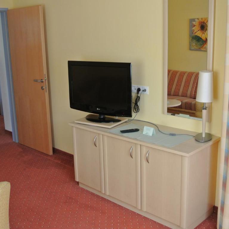 Landhotel Stofflerwirt - Suite mit 1 Schlafzimmer - 6