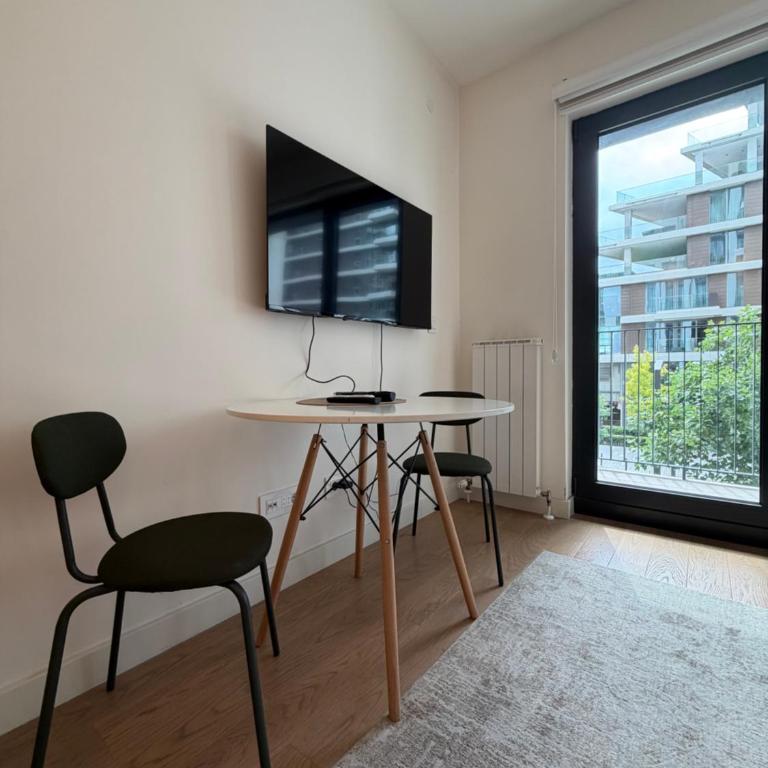BW River View Apartments - Breakfast included - Porodični Studio - 4
