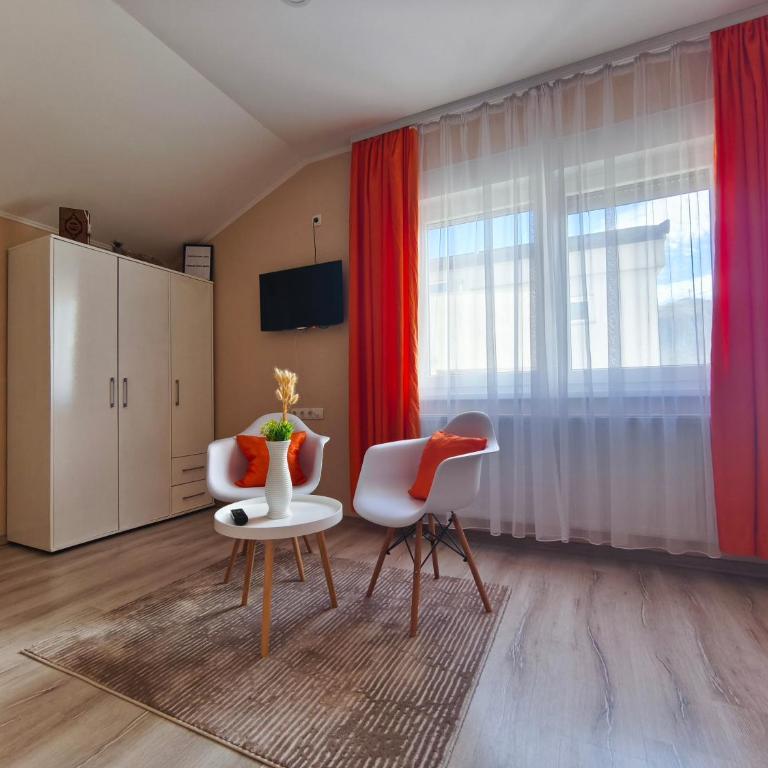 Apartman Centar - Apartment mit Terrasse - 11