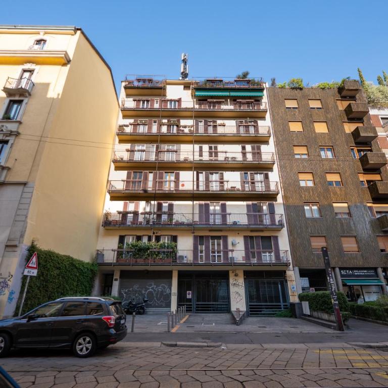 City center rooftop with terrace in porta Romana - Appartamento con 1 Camera da Letto - 50