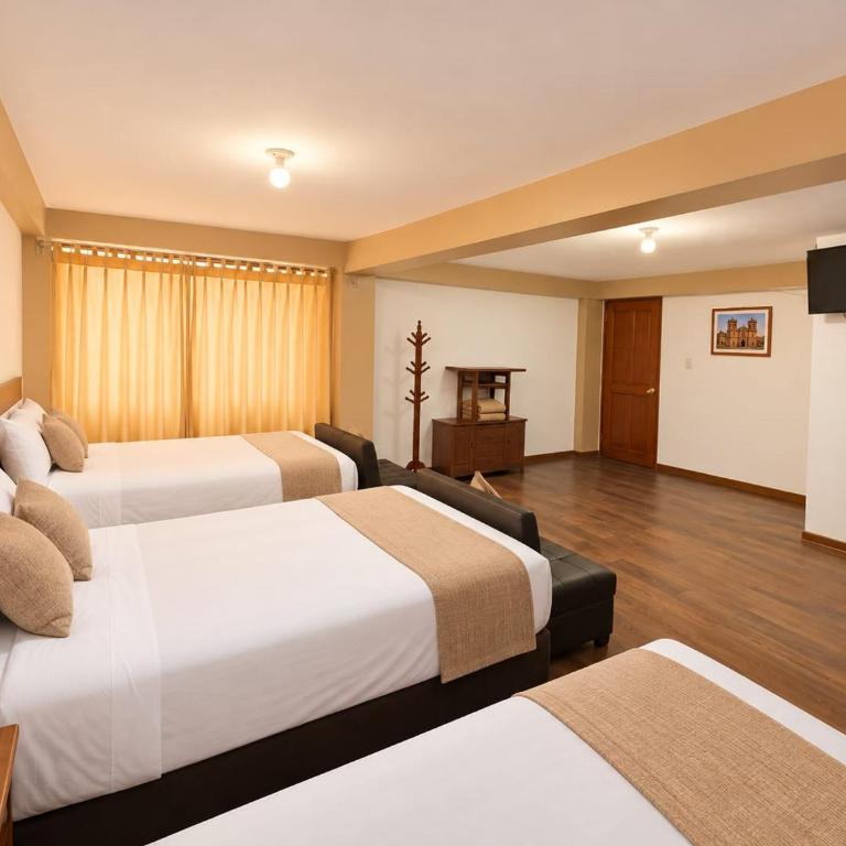 Santana Hostel - Family Room with Private Bathroom - 1