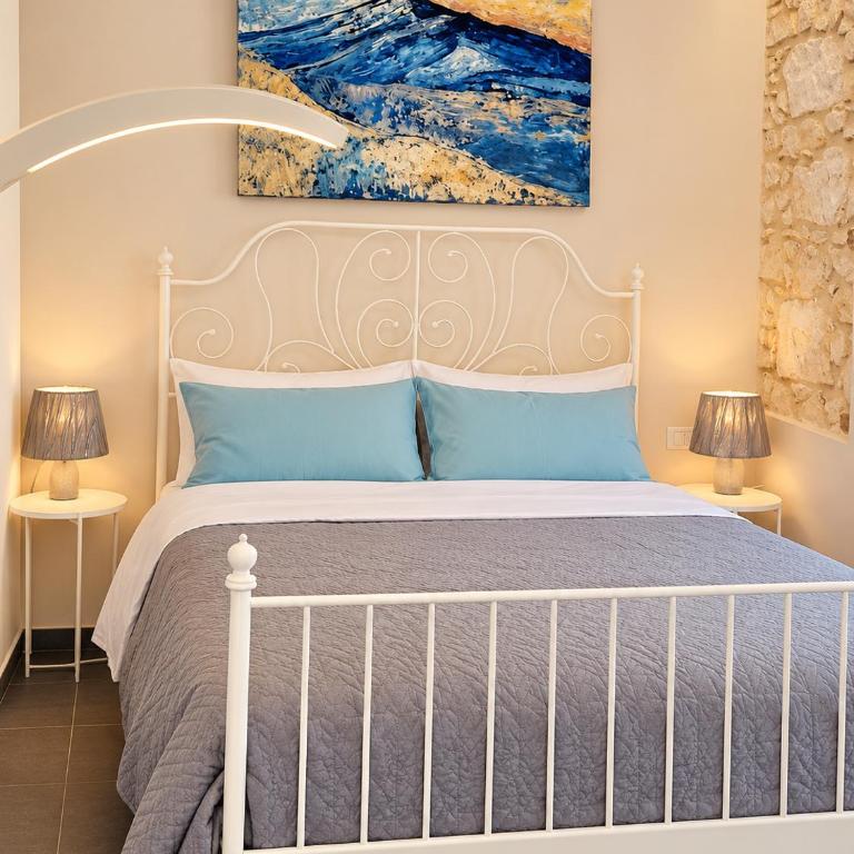 Black & White Charme ORTIGIA & SIRACUSA - Deluxe Apartment mit 1 Schlafzimmer - 10