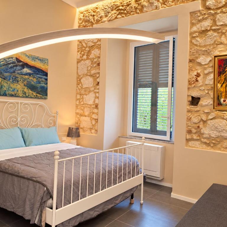 Black & White Charme ORTIGIA & SIRACUSA - Deluxe Apartment mit 1 Schlafzimmer - 15