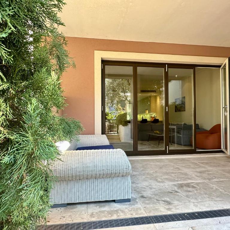 Queen Milena, Luxury apartment in Porto Montenegro with amazing garden and pool - Apartman sa 2 Spavaće Sobe - 37