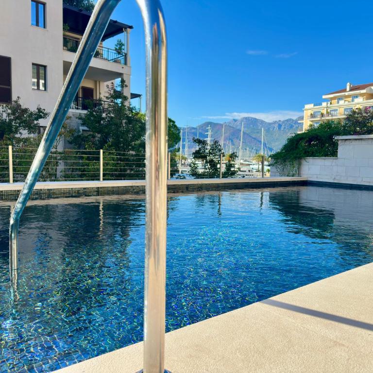 Queen Milena, Luxury apartment in Porto Montenegro with amazing garden and pool - Apartman sa 2 Spavaće Sobe - 44