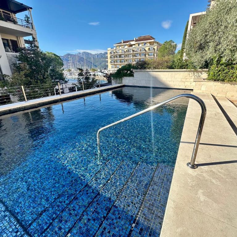 Queen Milena, Luxury apartment in Porto Montenegro with amazing garden and pool - Apartman sa 2 Spavaće Sobe - 45