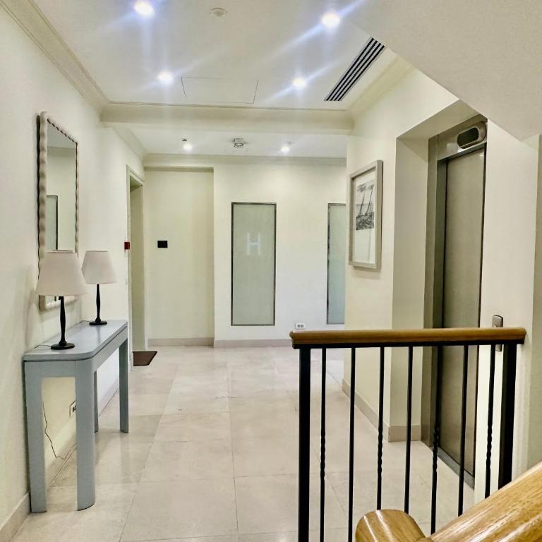 Queen Milena, Luxury apartment in Porto Montenegro with amazing garden and pool - Apartman sa 2 Spavaće Sobe - 56