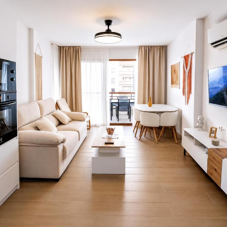 Apartamento "Casa Montes" con Piscina, Wifi y Parking Gratis! - Appartamento con 2 Camere da Letto, Terrazza e Vista Mare - 5
