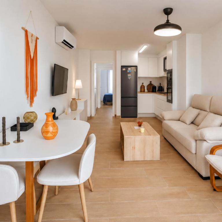 Apartamento "Casa Montes" con Piscina, Wifi y Parking Gratis! - Appartamento con 2 Camere da Letto, Terrazza e Vista Mare - 8