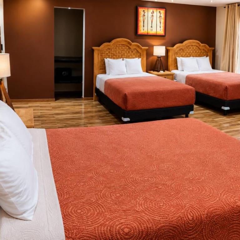 Hotel Colonial Monterrey - Comfort Dreibettzimmer - 7