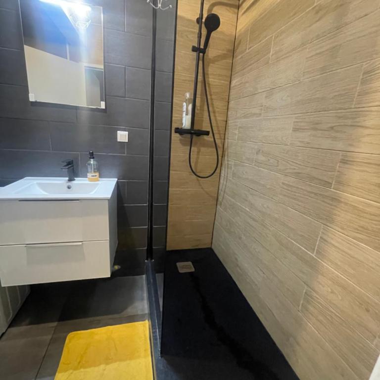 Appartement neuf et moderne face gare St Charles - Appartement 1 Chambre - 14