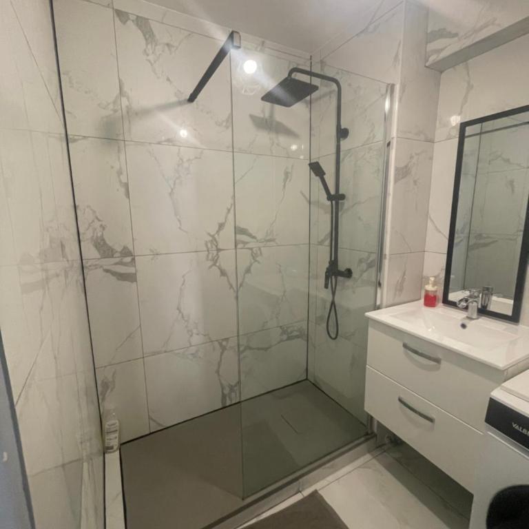 Logement rénové gare St Charles - Appartamento con 2 Camere da Letto - 17