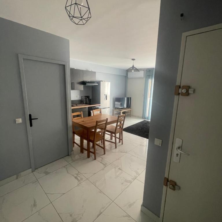 Logement rénové gare St Charles - Appartamento con 2 Camere da Letto - 4
