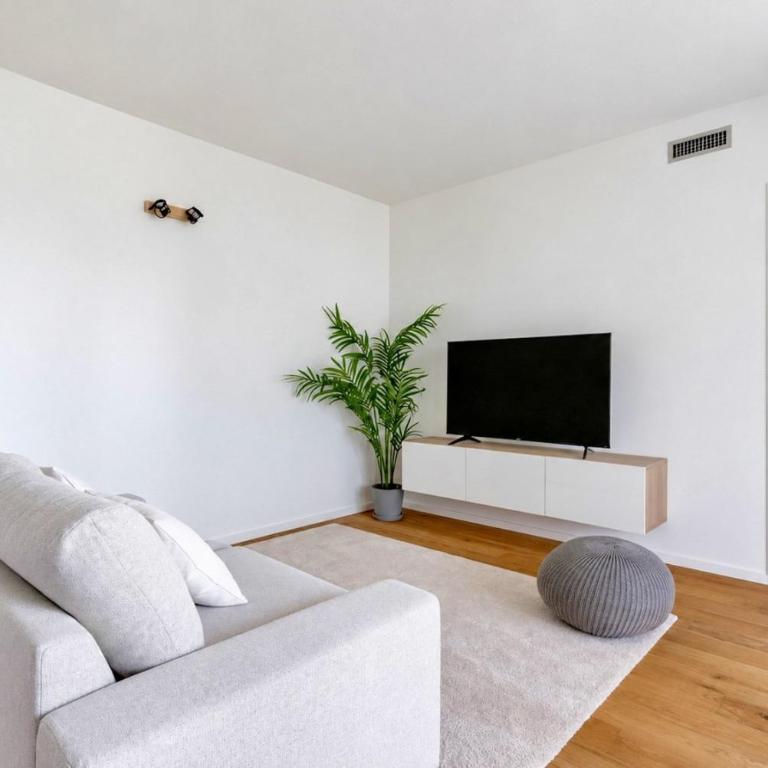 Modern with Terrace & Garage by NDP rent - Appartamento - 2