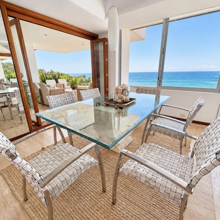 Beachfront Oasis with a View - Apartment - 6
