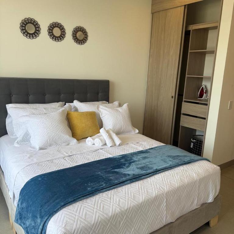 Caribbean Escape with Ocean View & Beach Access - One-Bedroom Apartment - 40