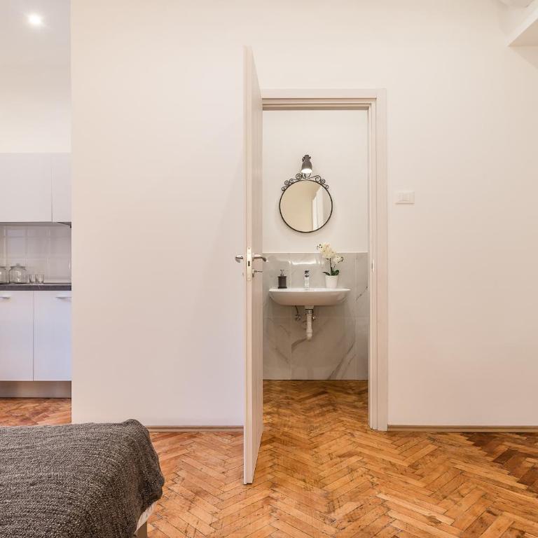 Amazing studio in the city center with WiFi - Appartamento con 1 Camera da Letto - 15