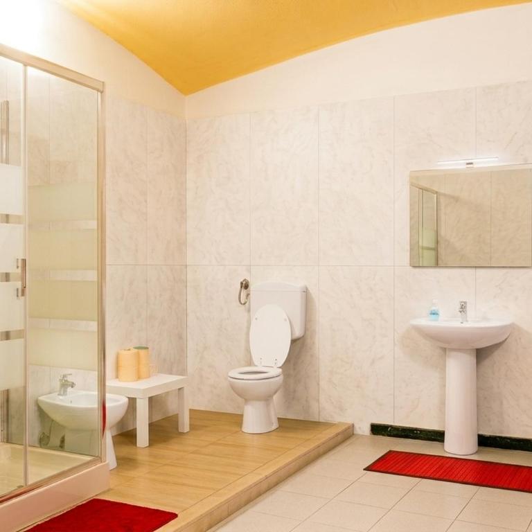 Sole Rosso - Vicino Acquario & Traghetti - Chambre Double avec Salle de Bains Commune - 3