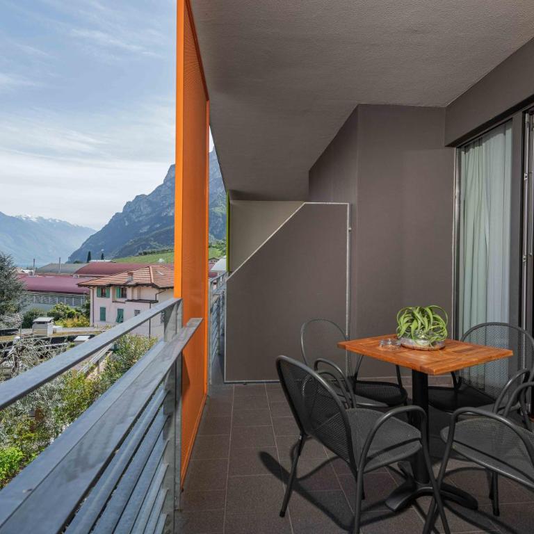Active & Family Hotel Gioiosa - Chambre Double Confort avec Balcon - Vue sur Lac - 4