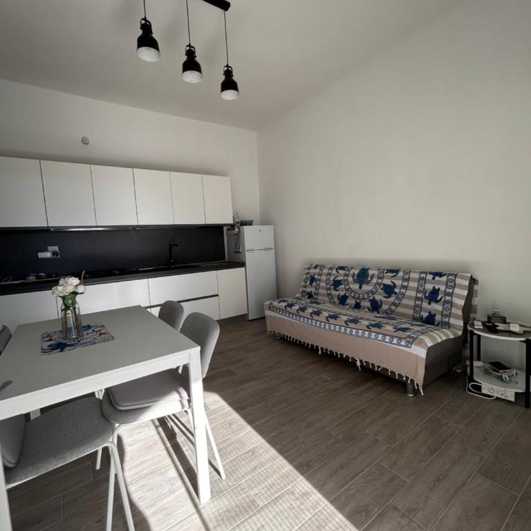 Casa Felizia - Appartamento con 2 Camere da Letto - 2