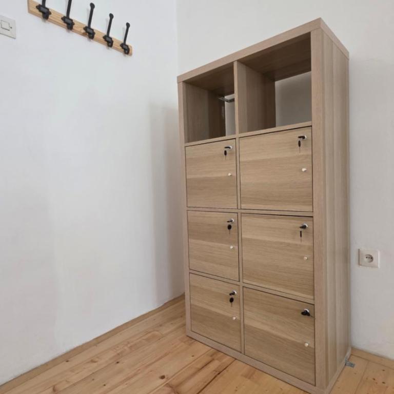 Hostel Province - Krevet u 6-krevetnoj Mešanoj Spavaonici - 2