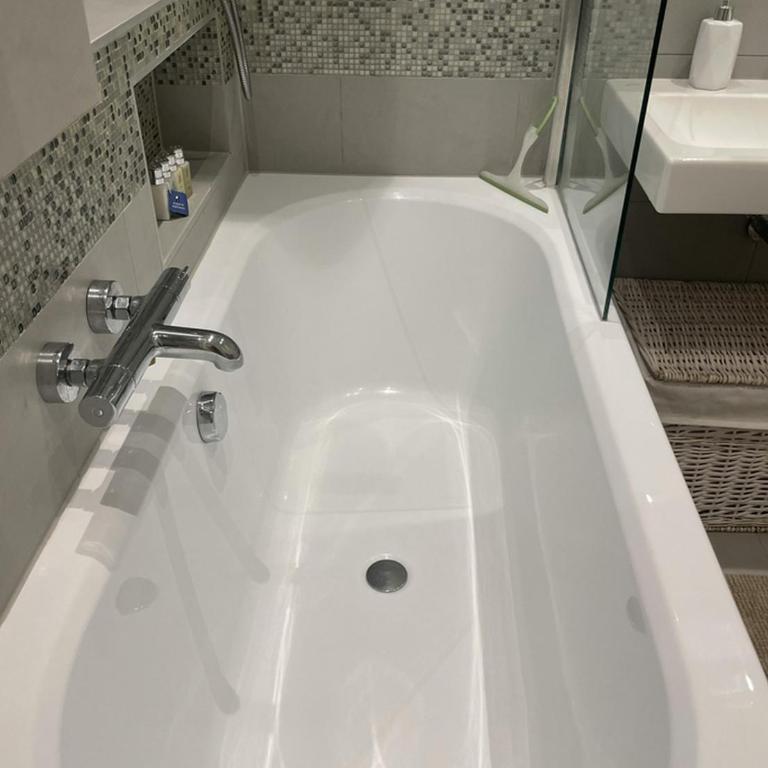 Autentico Charme Romano a Monti - Appartamento con 1 Camera da Letto - 2