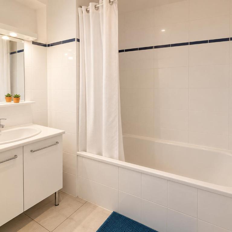 Au cœur de Reims - vue cathédrale ! - Appartement 2 Chambres Deluxe - 9