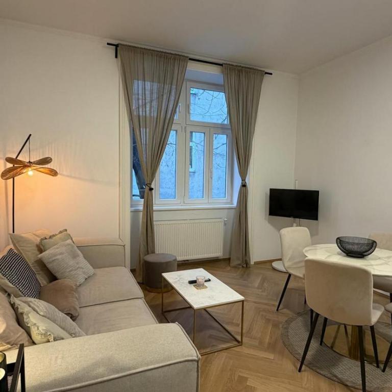 Elegante alojamiento en el corazon de Madrid junto a Arenal - Apartamento de 1 dormitorio - 9