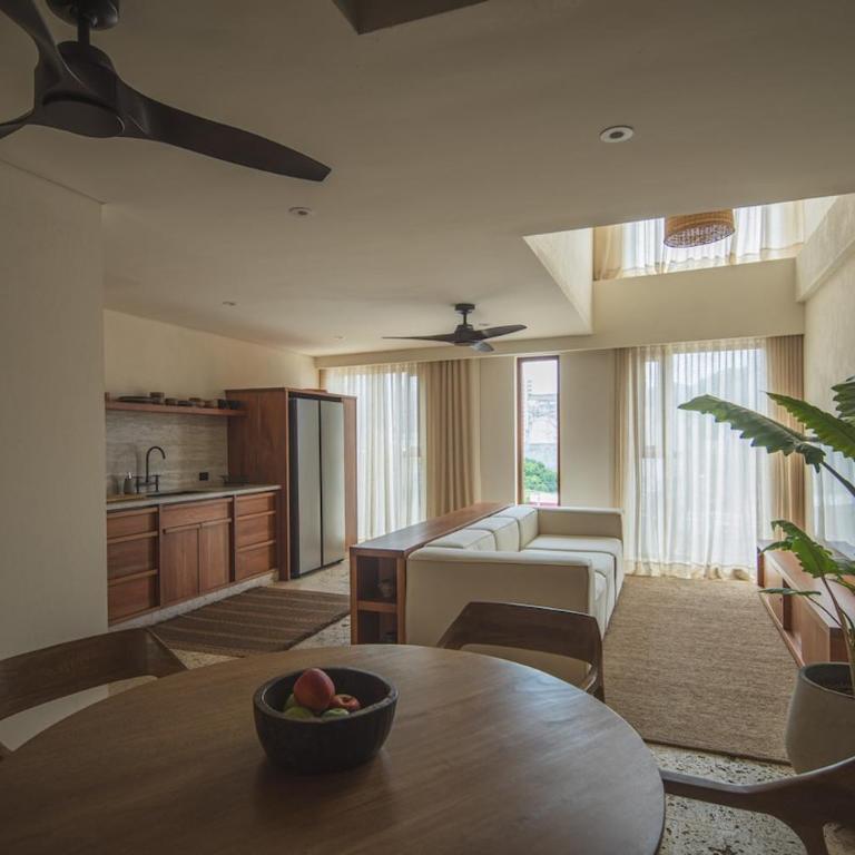Upscale penthouse apartment Soul of the City - Two-Bedroom Apartment - 18