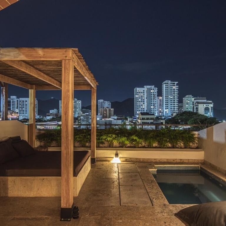 Upscale penthouse apartment Soul of the City - Two-Bedroom Apartment - 26