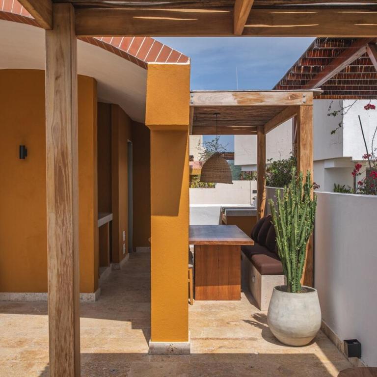 Upscale penthouse apartment Soul of the City - Two-Bedroom Apartment - 46