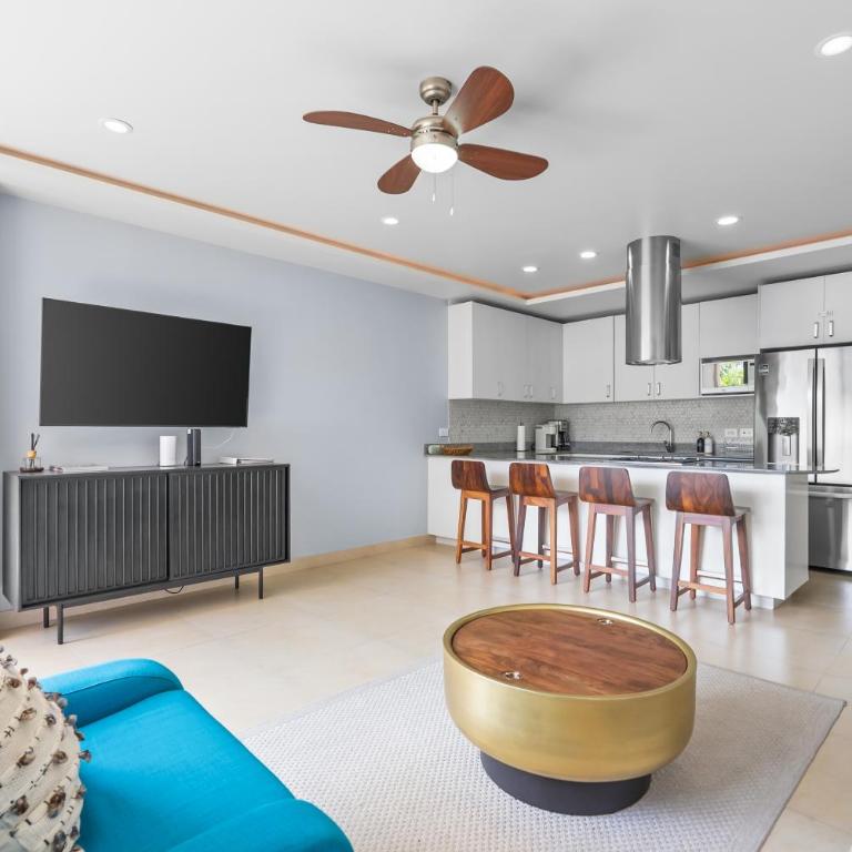 2BR Luxury Condo with Rooftop Pool Zona Romántica - Apartment mit 2 Schlafzimmern und eingeschränktem Meerblick - 14
