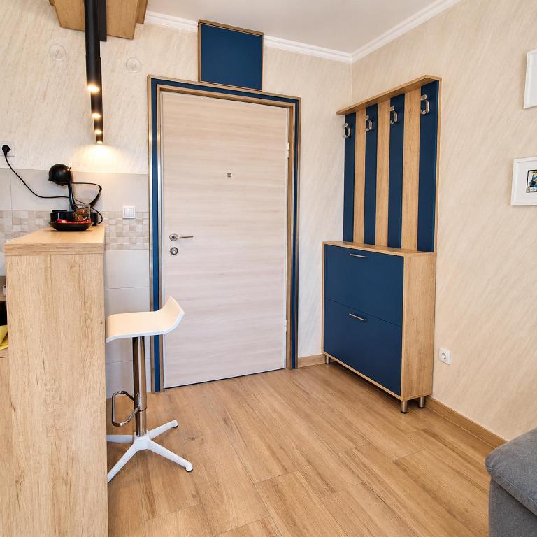 Luxury Apartment-Aurora 33 Free Parking City Center - Apartment with Balcony - 5