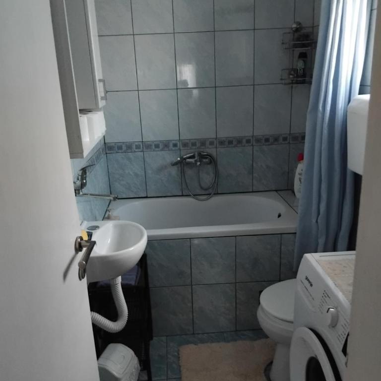 Apartman Dunja - Kuća sa 2 Spavaće Sobe - 4