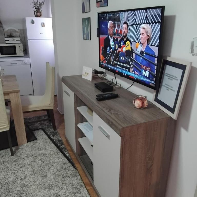 Apartman Dunja - Kuća sa 2 Spavaće Sobe - 10