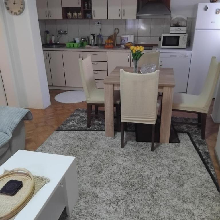Apartman Dunja - Kuća sa 2 Spavaće Sobe - 12