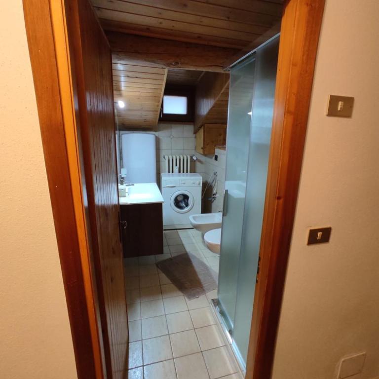 Chez Ferdinand 4 - Two-Bedroom Apartment with Lake View - 12