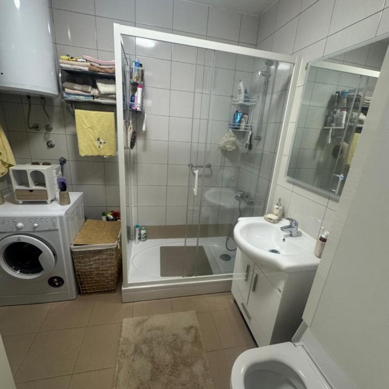 Apartman Fare Centar Ilidže - Apartman sa 1 Spavaćom Sobom - 3