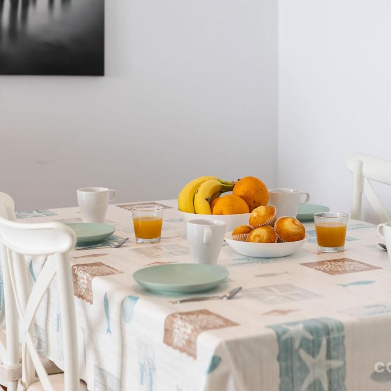 Barbate Promenade Apartment · Restaurants & Marina - Apartamento - 20