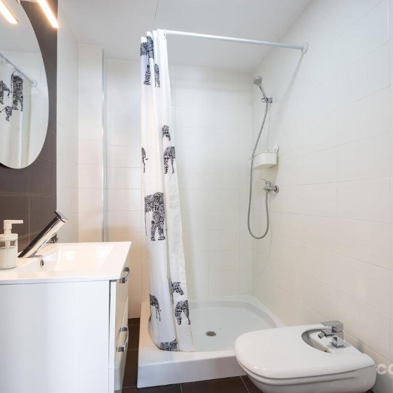 Barbate Promenade Apartment · Restaurants & Marina - Apartamento - 16