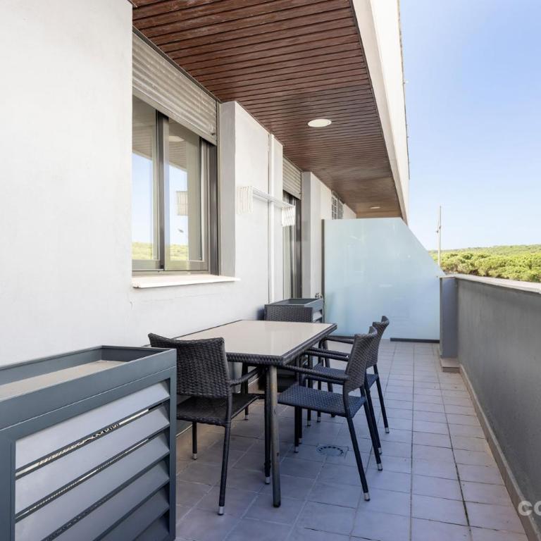 Barbate Promenade Apartment · Restaurants & Marina - Apartamento - 28