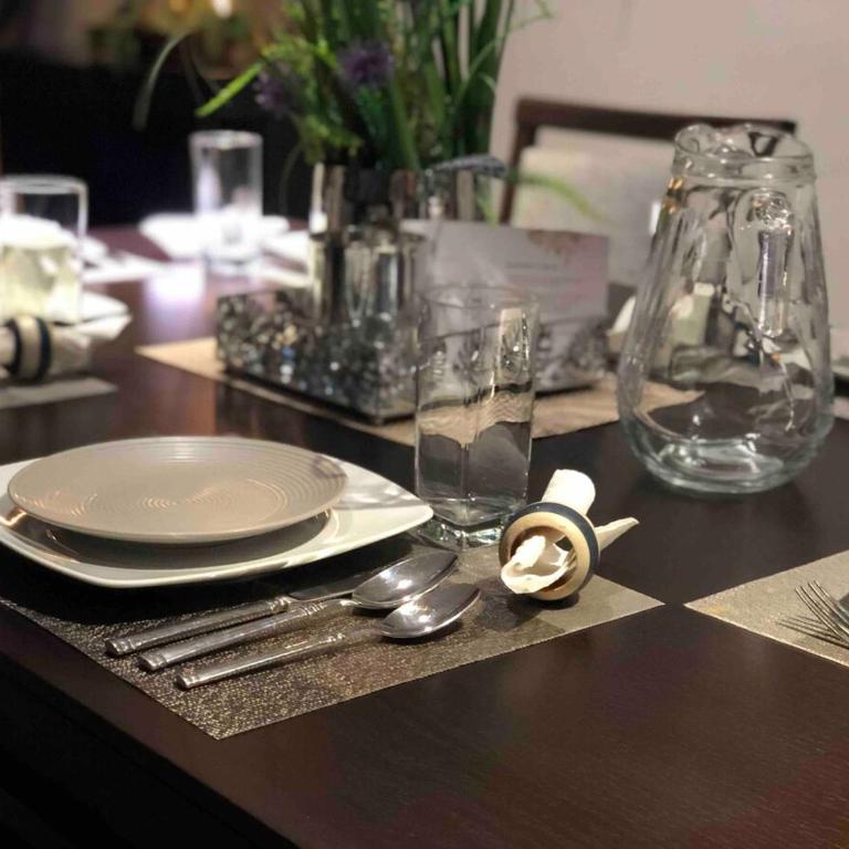 De Lux - Four-Bedroom House - 55