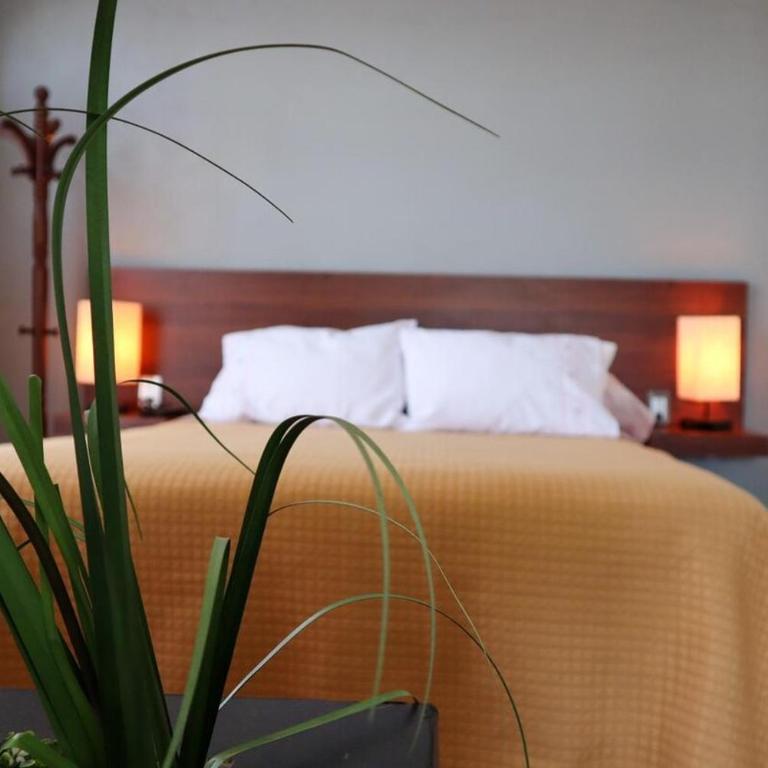 De Lux - Four-Bedroom House - 59