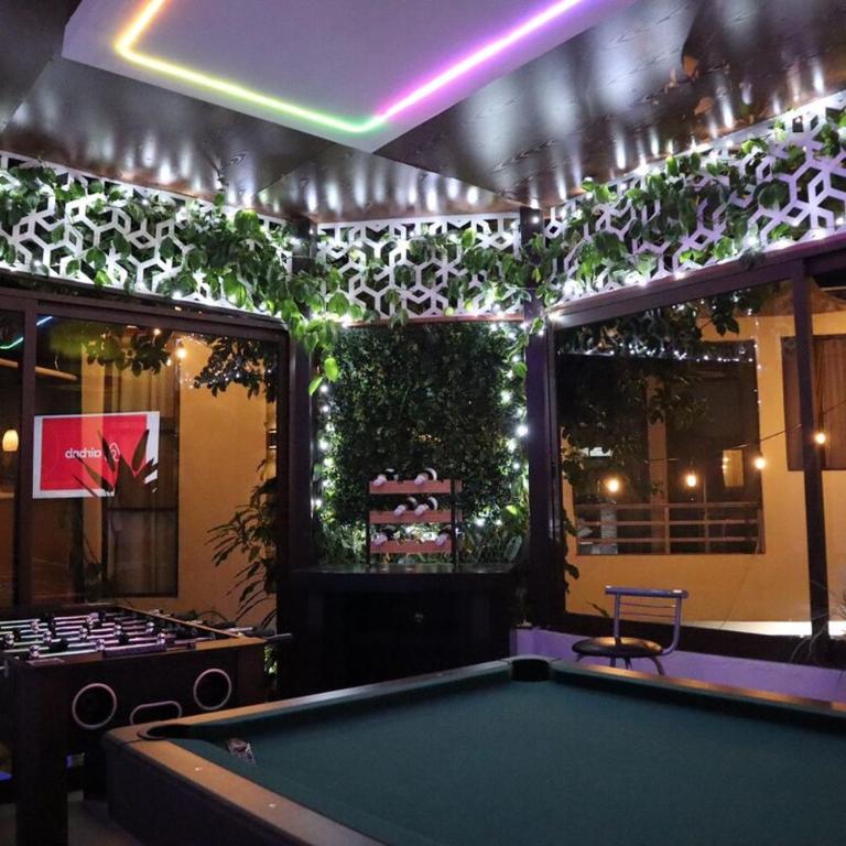 De Lux - Four-Bedroom House - 68