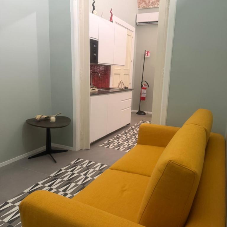 Appartamento centro storico Napoli - Red String Home - Casa con 2 Camere da Letto - 6